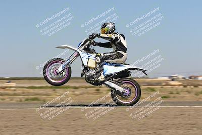 media/Oct-06-2025-2WTD (Mon) [[90522c3a0b]]/B Group/1220pm (Wheelie Bump)/